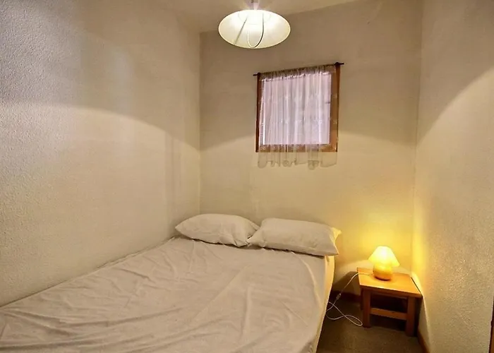 Cosy Pour 4 Au Pied Des Pistes - Fr-1-455-112 *