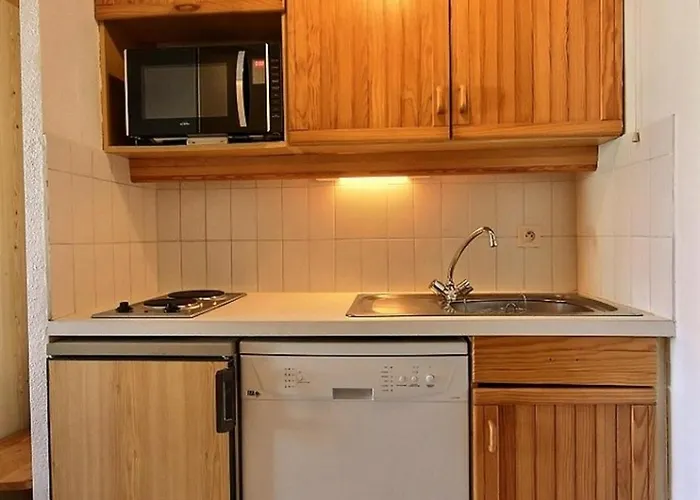 Cosy Pour 4 Au Pied Des Pistes - Fr-1-455-112