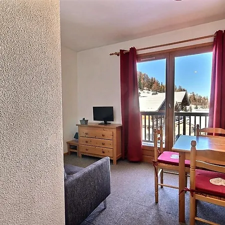 Cosy Pour 4 Au Pied Des Pistes - Fr-1-455-112